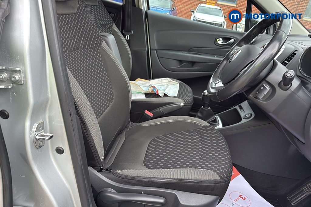 Renault Captur Dynamique S Nav Manual Petrol SUV - Stock Number (1677992) - 22nd supplementary image