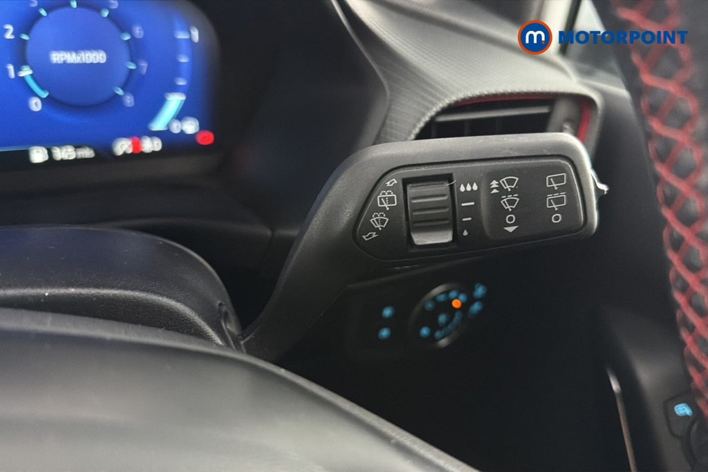 Ford Fiesta St-Line Vignale Manual Petrol Hatchback - Stock Number (1677997) - 6th supplementary image