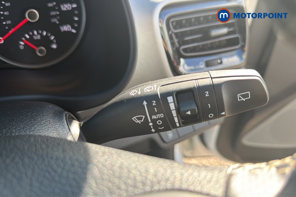 KIA Stonic Connect Automatic Petrol SUV - Stock Number (1678172) - 6th supplementary image