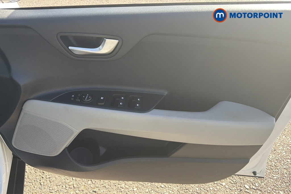 KIA Stonic Connect Automatic Petrol SUV - Stock Number (1678172) - 18th supplementary image