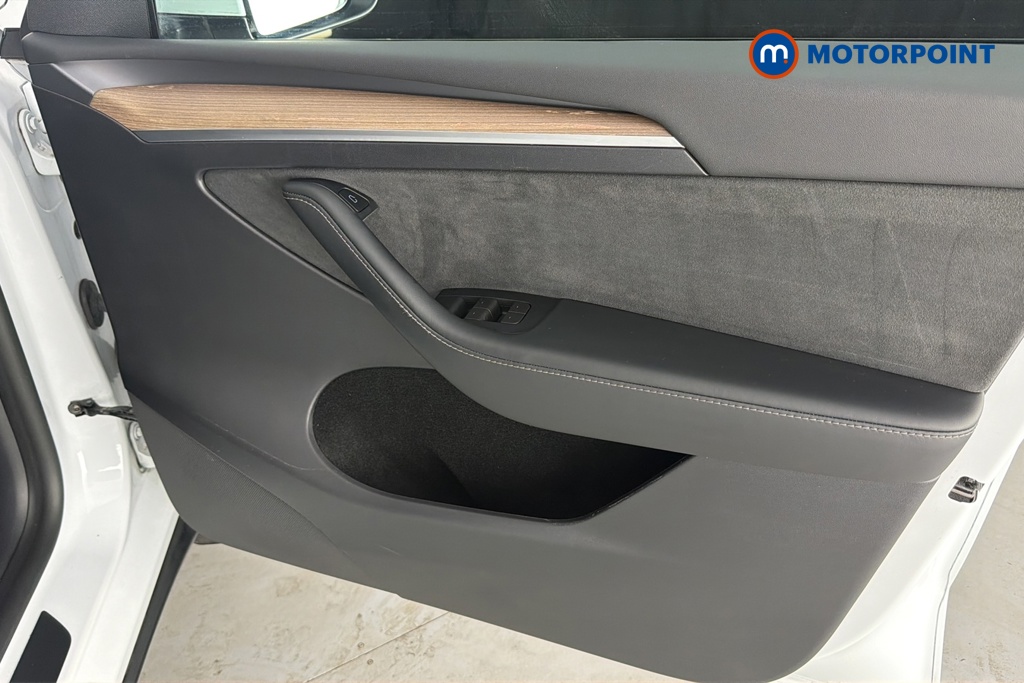 Tesla Model Y Rwd 5Dr Auto Automatic Electric SUV - Stock Number (1678397) - 18th supplementary image