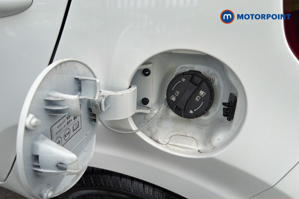 KIA Picanto Pure Manual Petrol Hatchback - Stock Number (1678491) - 42nd supplementary image
