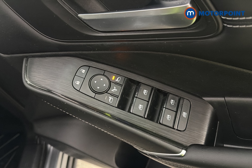 Nissan Qashqai N-Connecta Automatic Petrol SUV - Stock Number (1678548) - 19th supplementary image