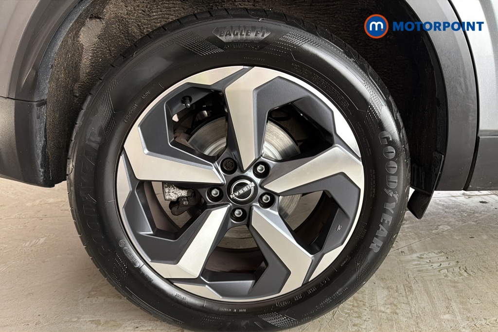 Nissan Qashqai N-Connecta Automatic Petrol SUV - Stock Number (1678548) - 46th supplementary image