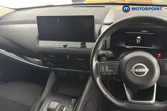 Nissan Qashqai N-Connecta Automatic Petrol SUV - Stock Number (1678548) - 1st supplementary image