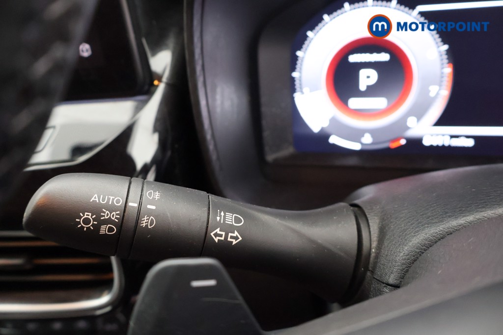 Nissan Juke Tekna Automatic Petrol SUV - Stock Number (1678586) - 5th supplementary image