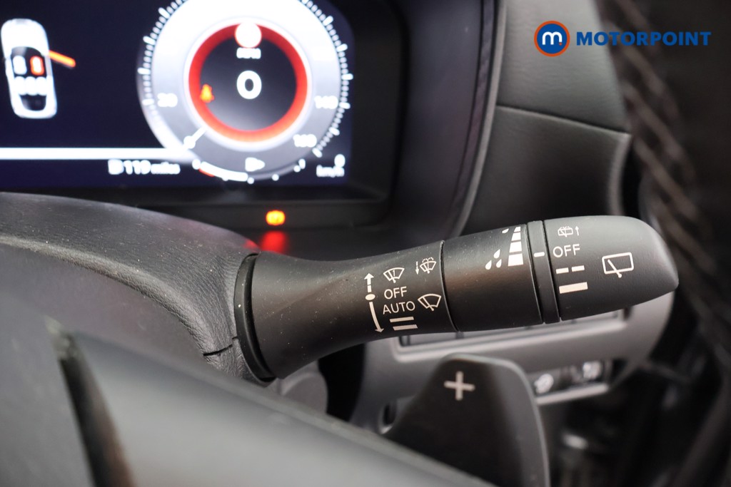 Nissan Juke Tekna Automatic Petrol SUV - Stock Number (1678586) - 6th supplementary image