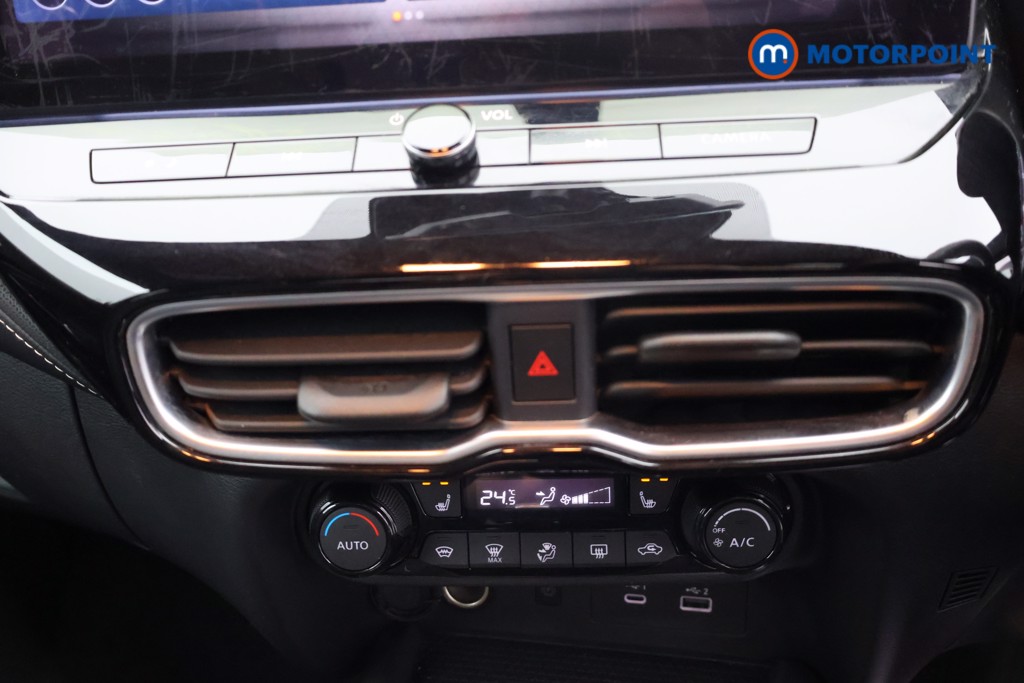 Nissan Juke Tekna Automatic Petrol SUV - Stock Number (1678586) - 10th supplementary image