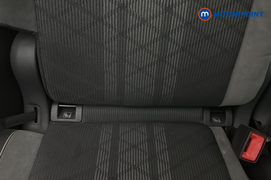 Volkswagen Tiguan R-Line Automatic Petrol SUV - Stock Number (1678757) - 27th supplementary image