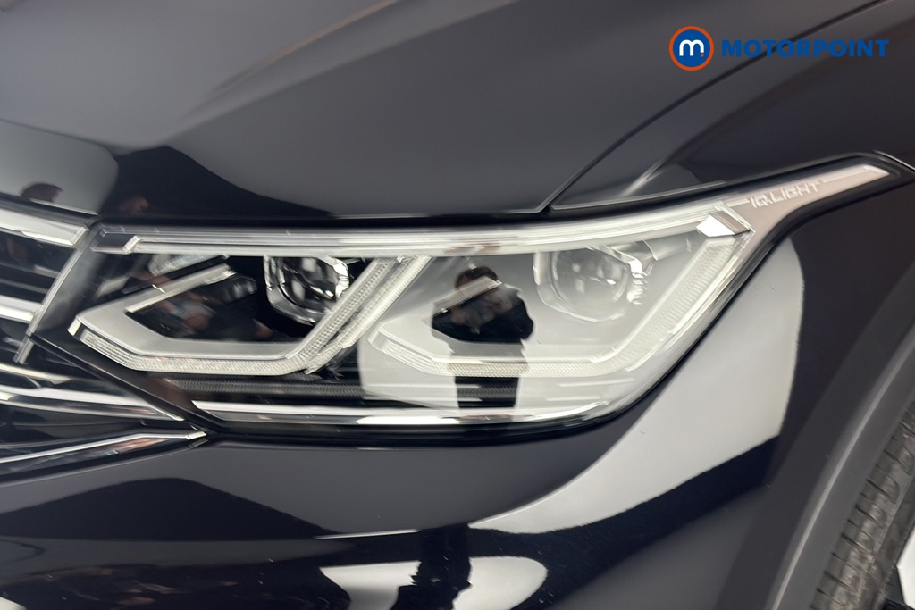 Volkswagen Tiguan R-Line Automatic Petrol SUV - Stock Number (1678757) - 42nd supplementary image