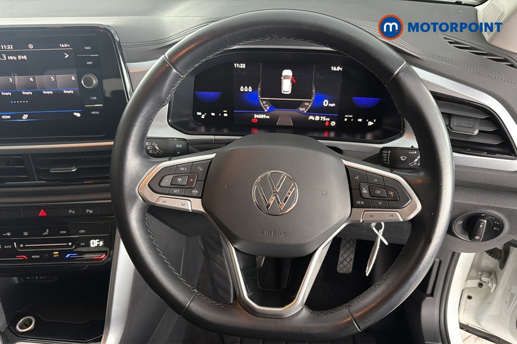 Volkswagen T-Roc Life Manual Petrol SUV - Stock Number (1679391) - 2nd supplementary image