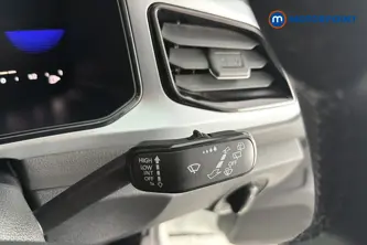 Volkswagen T-Roc Life Manual Petrol SUV - Stock Number (1679391) - 6th supplementary image