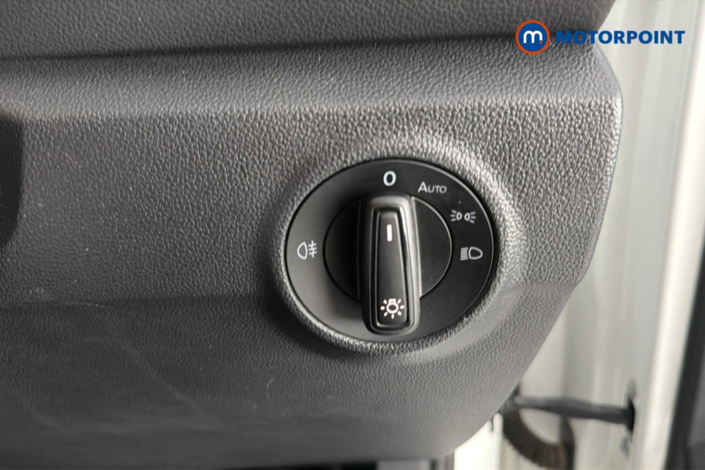 Volkswagen T-Roc Life Manual Petrol SUV - Stock Number (1679391) - 11th supplementary image