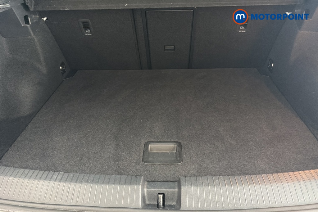 Volkswagen T-Roc Life Manual Petrol SUV - Stock Number (1679391) - 30th supplementary image