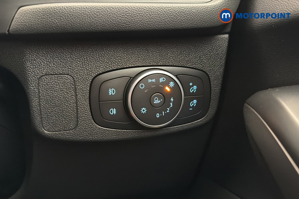 Ford Focus Titanium X Edition Manual Petrol Hatchback - Stock Number (1679482) - 11th supplementary image