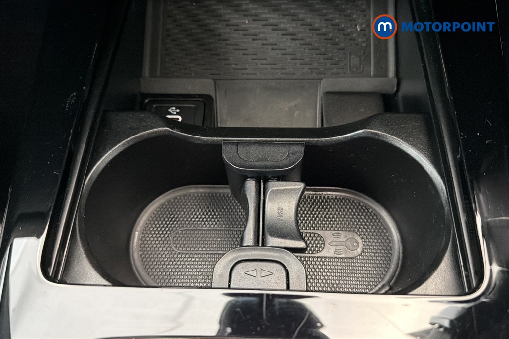 Mercedes-Benz CLA Amg Line Automatic Petrol Coupe - Stock Number (1679936) - 16th supplementary image