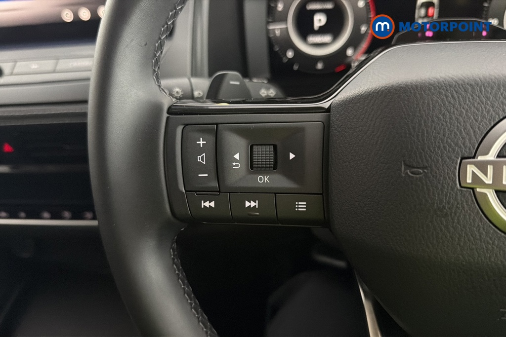 Nissan Qashqai Acenta Premium Automatic Petrol SUV - Stock Number (1680333) - 4th supplementary image