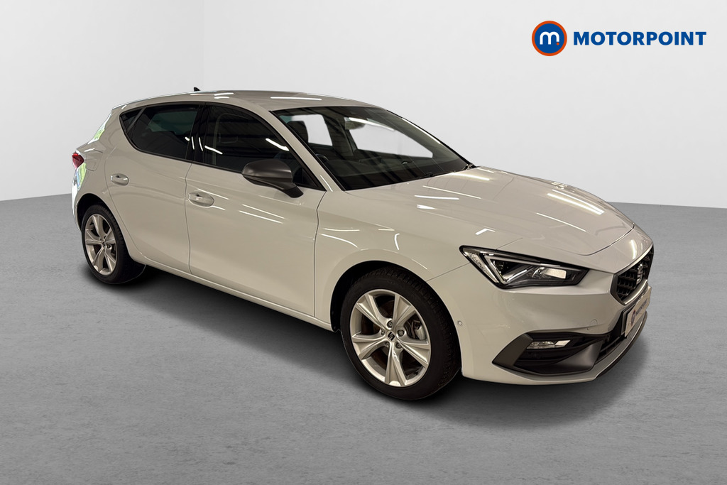 Seat Leon FR Automatic Petrol Plug-In Hybrid Hatchback - Stock Number (1599672) - Drivers side front corner
