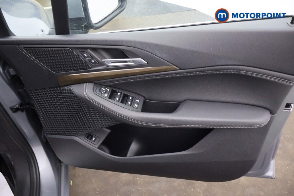 BMW 2 Series Luxury Automatic Petrol Plug-In Hybrid Estate - Stock Number (1652791) - 18th supplementary image