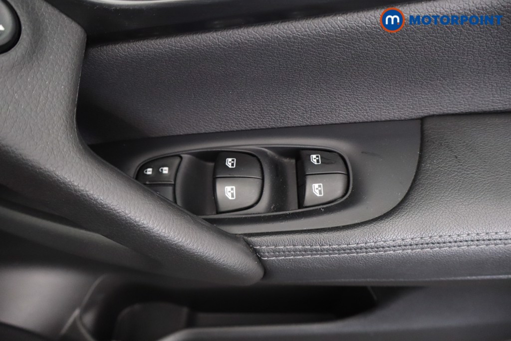 Nissan Qashqai N-Tec Manual Petrol SUV - Stock Number (1654282) - 28th supplementary image