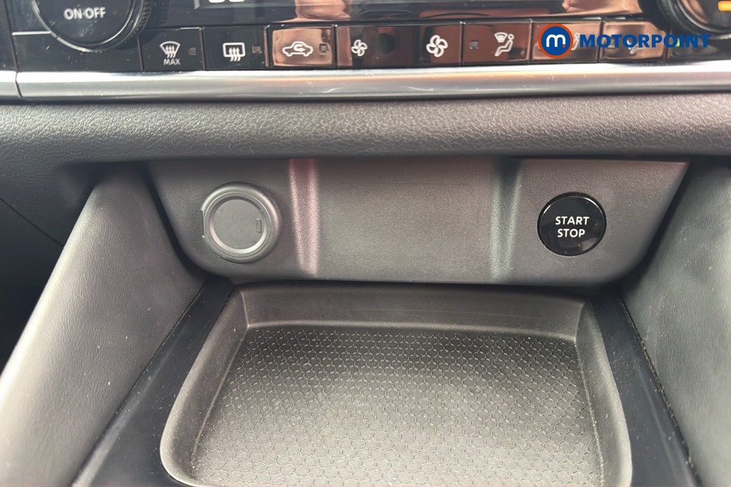 Nissan Qashqai N-Connecta Automatic Petrol-Electric Hybrid SUV - Stock Number (1658535) - 15th supplementary image