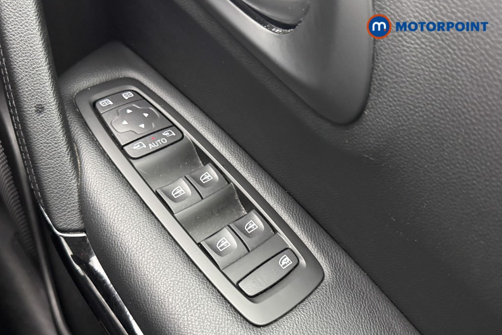 Renault Kadjar Iconic Manual Petrol SUV - Stock Number (1665655) - 18th supplementary image
