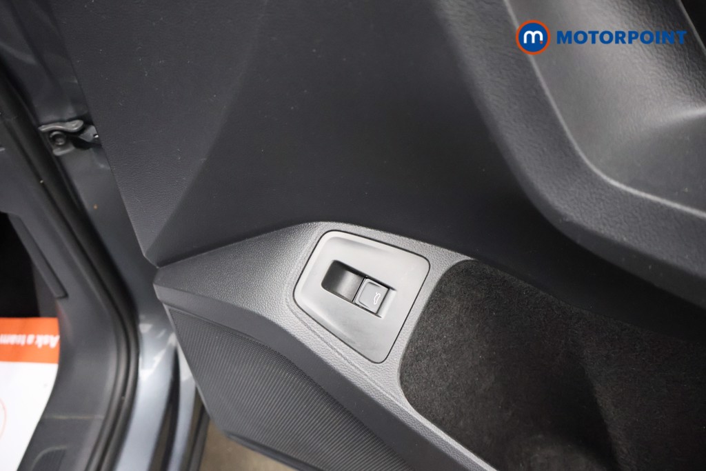Volkswagen Tiguan Allspace Life Automatic Petrol SUV - Stock Number (1666347) - 21st supplementary image