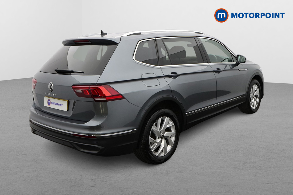 Volkswagen Tiguan Allspace Life Automatic Petrol SUV - Stock Number (1666347) - Drivers side rear corner