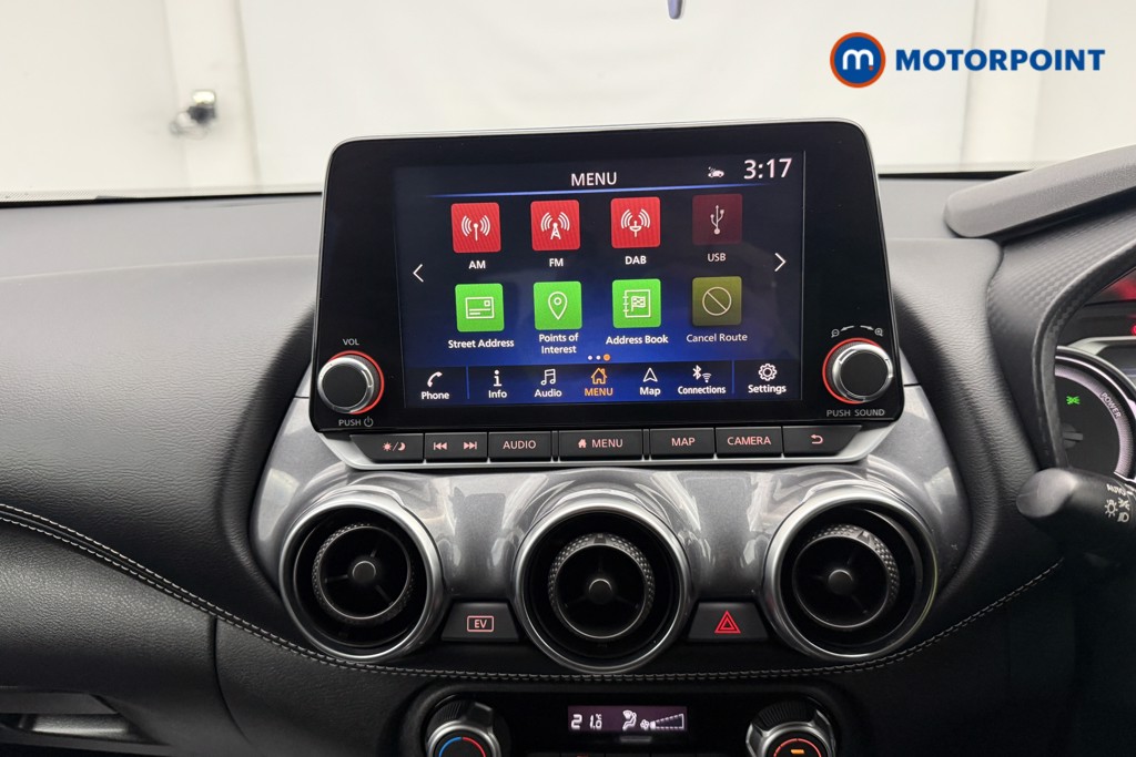 Nissan Juke N-Connecta Automatic Petrol-Electric Hybrid SUV - Stock Number (1666947) - 4th supplementary image