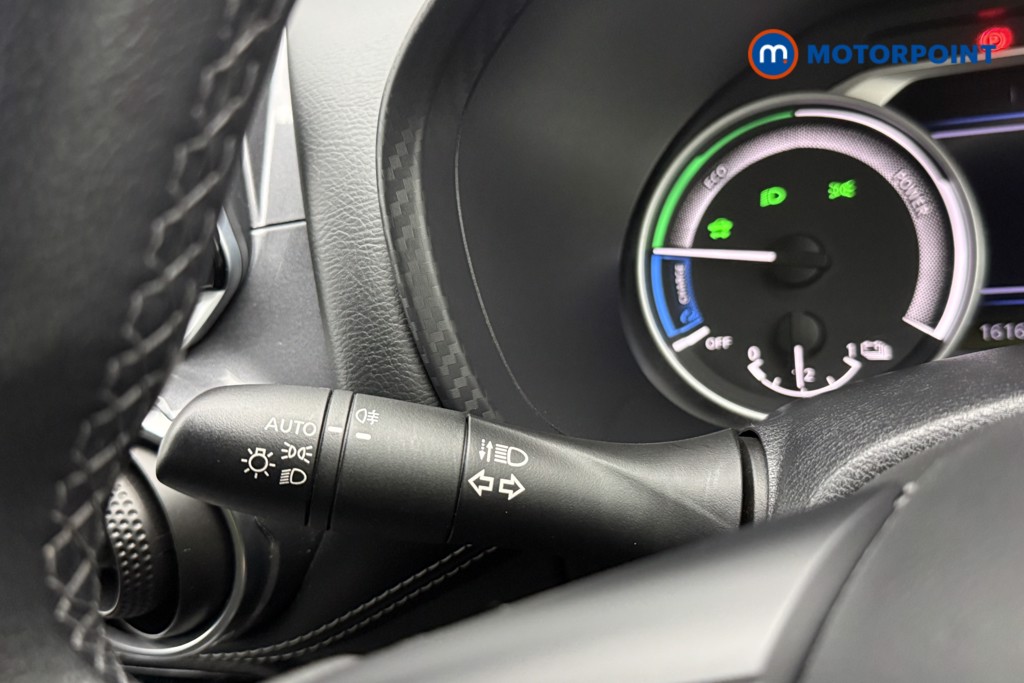 Nissan Juke N-Connecta Automatic Petrol-Electric Hybrid SUV - Stock Number (1666947) - 14th supplementary image