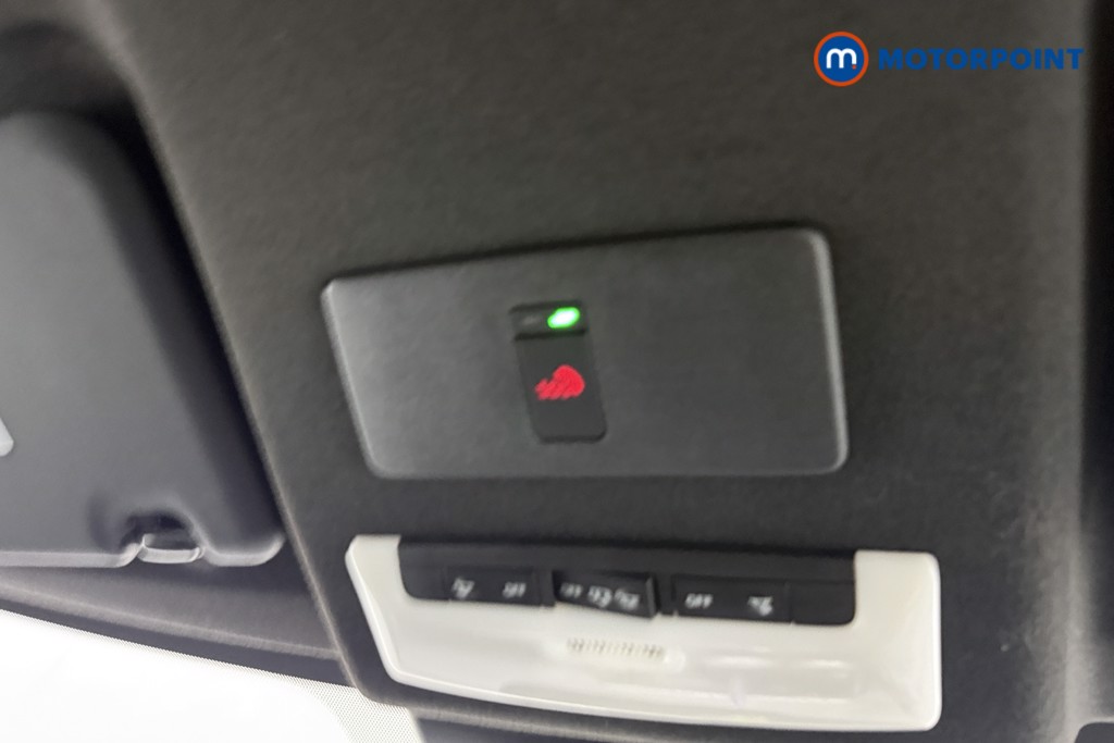 Nissan Juke N-Connecta Automatic Petrol-Electric Hybrid SUV - Stock Number (1666947) - 17th supplementary image