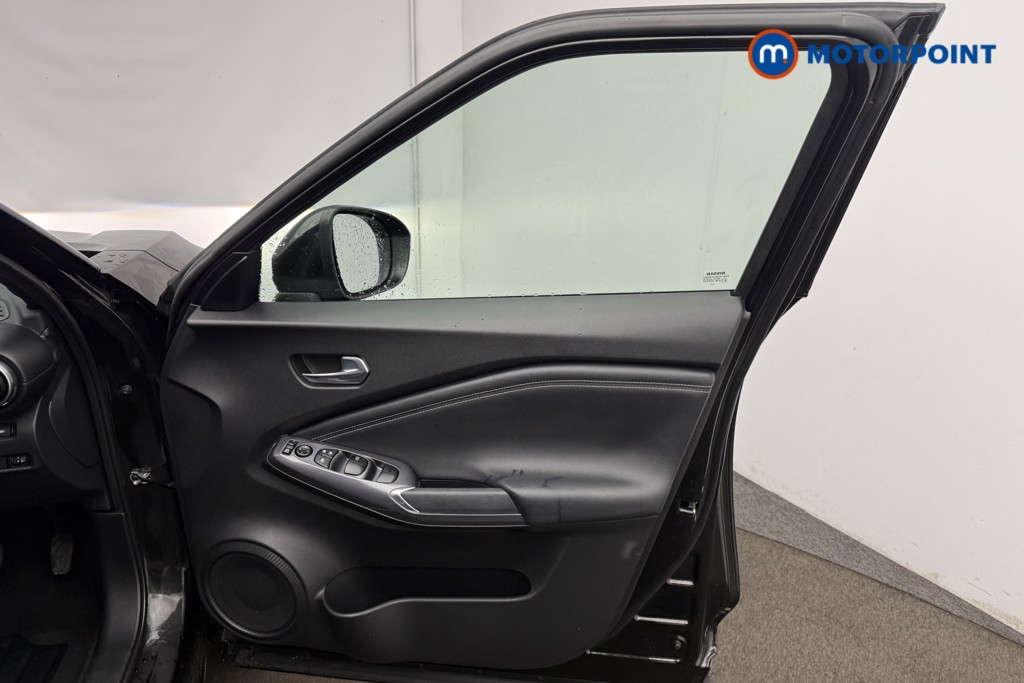 Nissan Juke N-Connecta Automatic Petrol-Electric Hybrid SUV - Stock Number (1666947) - 19th supplementary image