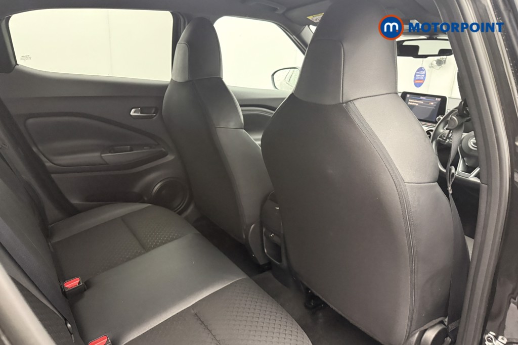 Nissan Juke N-Connecta Automatic Petrol-Electric Hybrid SUV - Stock Number (1666947) - 23rd supplementary image
