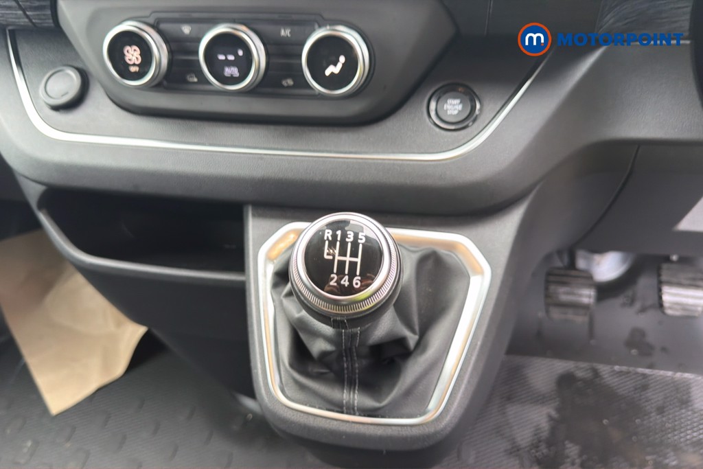 Renault Trafic Extra Sport Manual Diesel Panel Van - Stock Number (1669511) - 4th supplementary image
