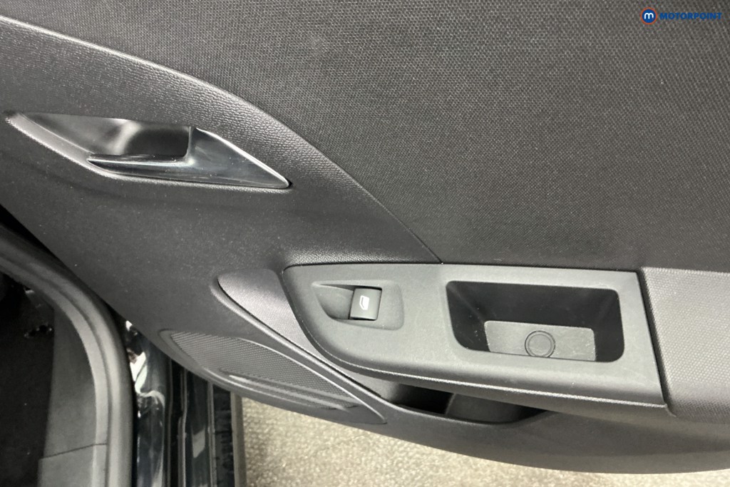 Vauxhall Corsa GS Manual Petrol Hatchback - Stock Number (1670844) - 28th supplementary image