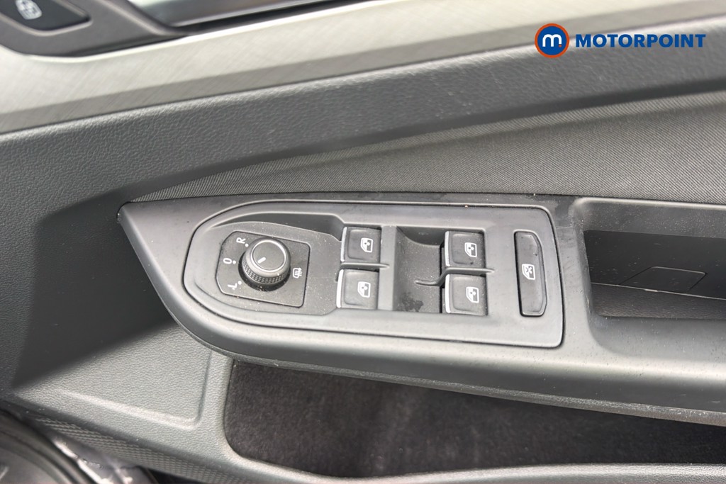 Volkswagen Golf Life Manual Petrol Hatchback - Stock Number (1671942) - 3rd supplementary image