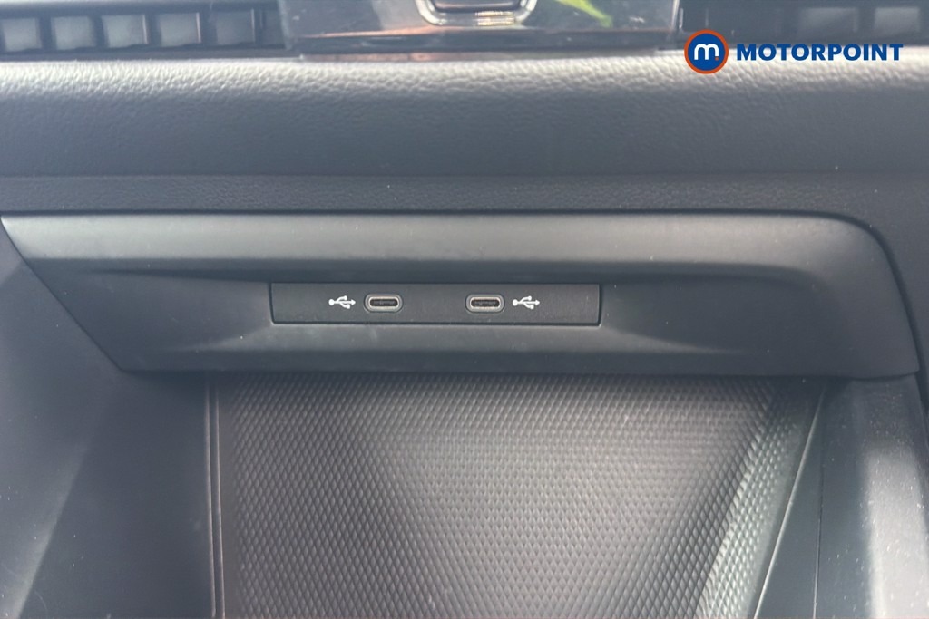 Volkswagen Golf Life Manual Petrol Hatchback - Stock Number (1671942) - 13th supplementary image