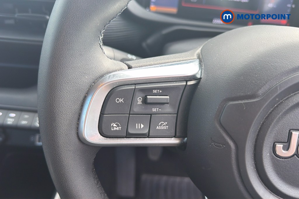 Jeep Avenger Altitude Manual Petrol SUV - Stock Number (1672038) - 8th supplementary image