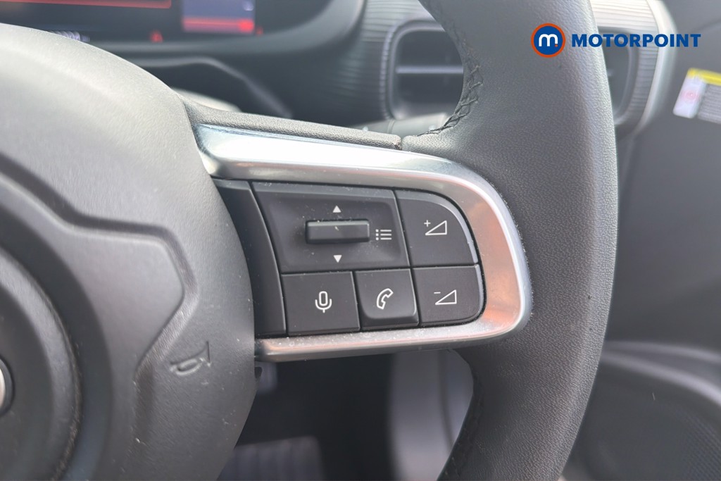 Jeep Avenger Altitude Manual Petrol SUV - Stock Number (1672038) - 9th supplementary image