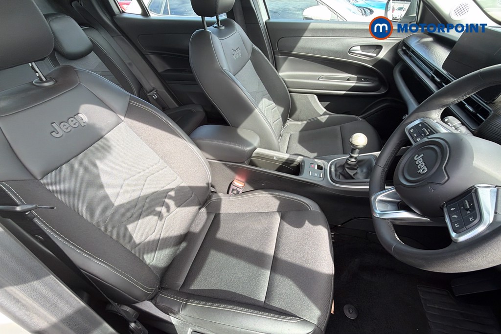 Jeep Avenger Altitude Manual Petrol SUV - Stock Number (1672038) - 18th supplementary image