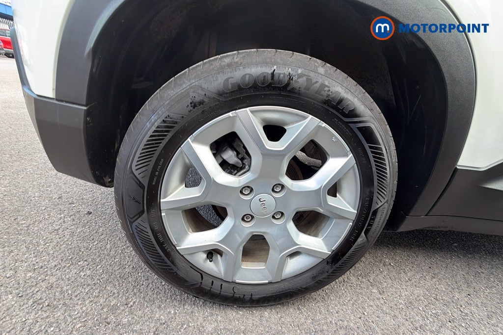 Jeep Avenger Altitude Manual Petrol SUV - Stock Number (1672038) - 27th supplementary image