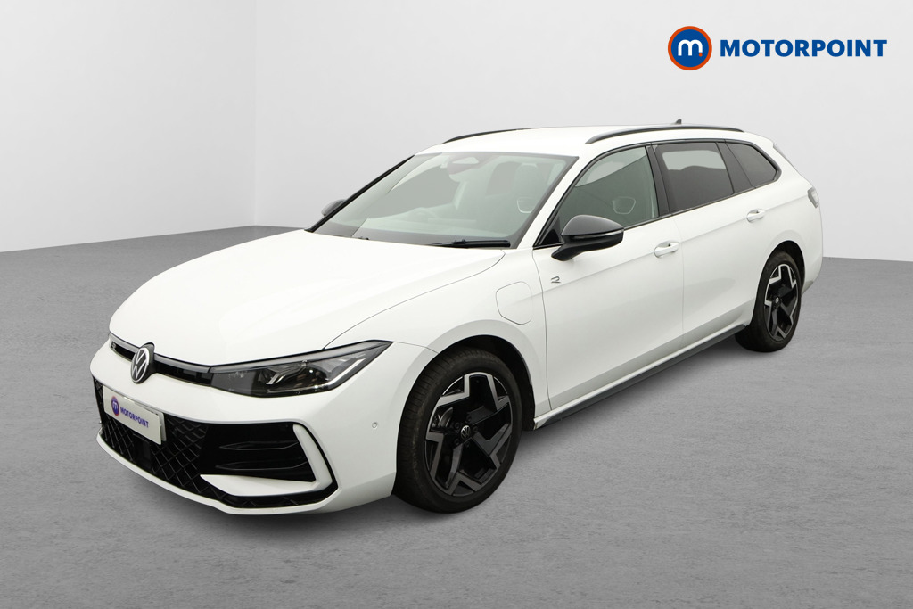 Volkswagen Passat R-Line Automatic Petrol Plug-In Hybrid Estate - Stock Number (1672190) - Passenger side front corner