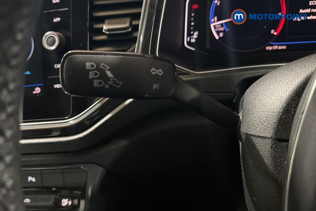 Volkswagen T-Roc SEL Manual Petrol SUV - Stock Number (1672591) - 5th supplementary image
