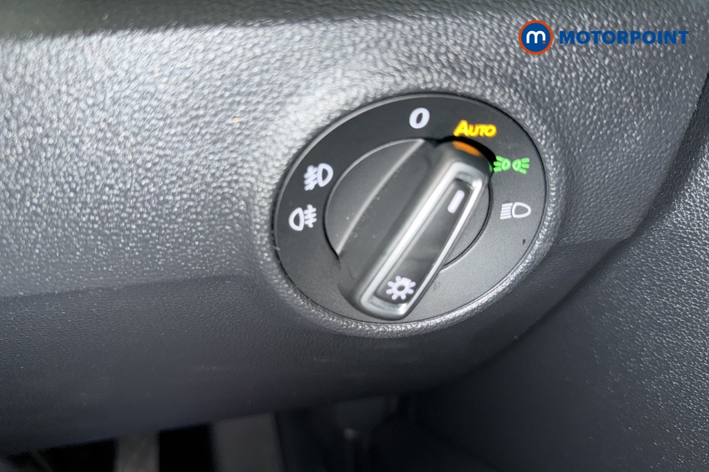 Volkswagen T-Roc SEL Manual Petrol SUV - Stock Number (1672591) - 11th supplementary image
