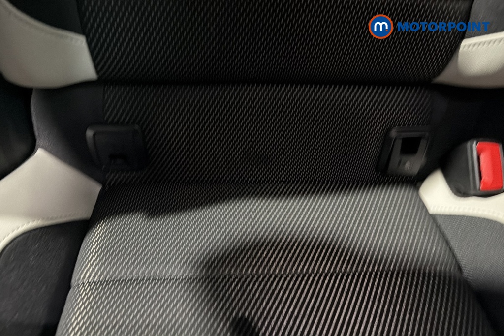Volkswagen T-Roc SEL Manual Petrol SUV - Stock Number (1672591) - 27th supplementary image