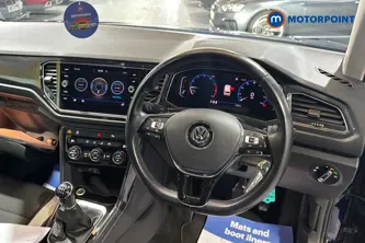Volkswagen T-Roc SEL Manual Petrol SUV - Stock Number (1672591) - 1st supplementary image