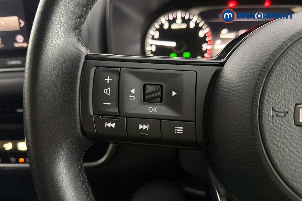 Nissan Qashqai Acenta Premium Manual Petrol SUV - Stock Number (1672631) - 4th supplementary image