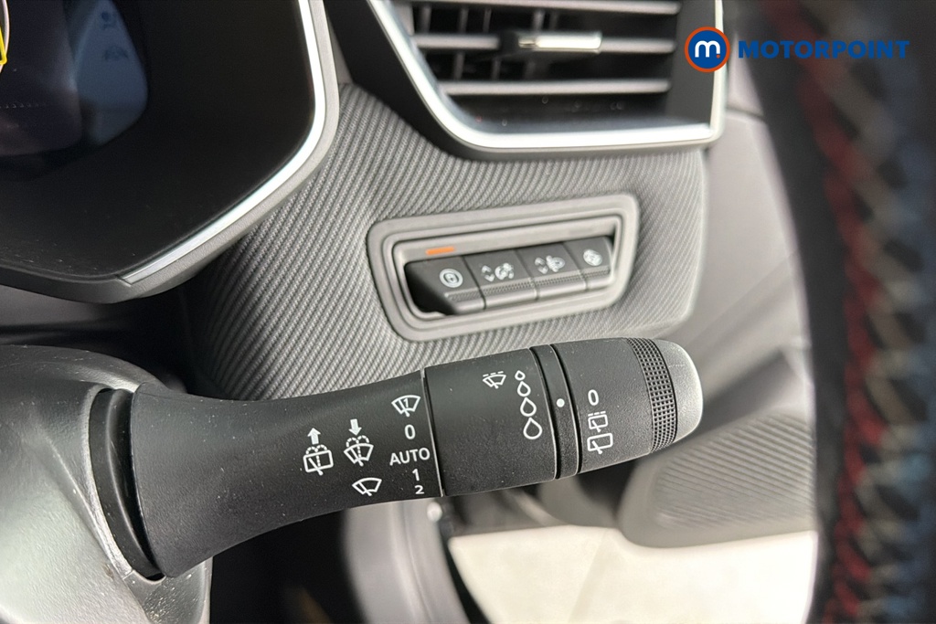 Renault Clio Esprit Alpine Manual Petrol Hatchback - Stock Number (1673030) - 6th supplementary image