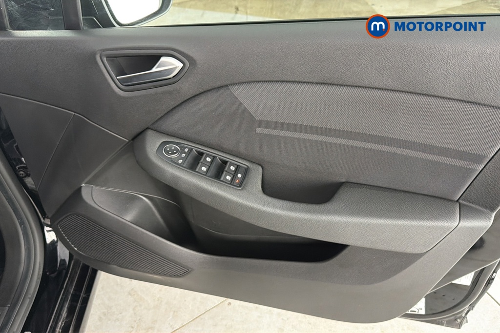 Renault Clio Esprit Alpine Manual Petrol Hatchback - Stock Number (1673030) - 18th supplementary image