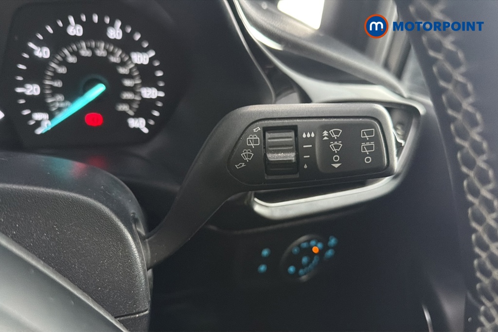 Ford Fiesta Titanium Manual Petrol Hatchback - Stock Number (1673055) - 6th supplementary image